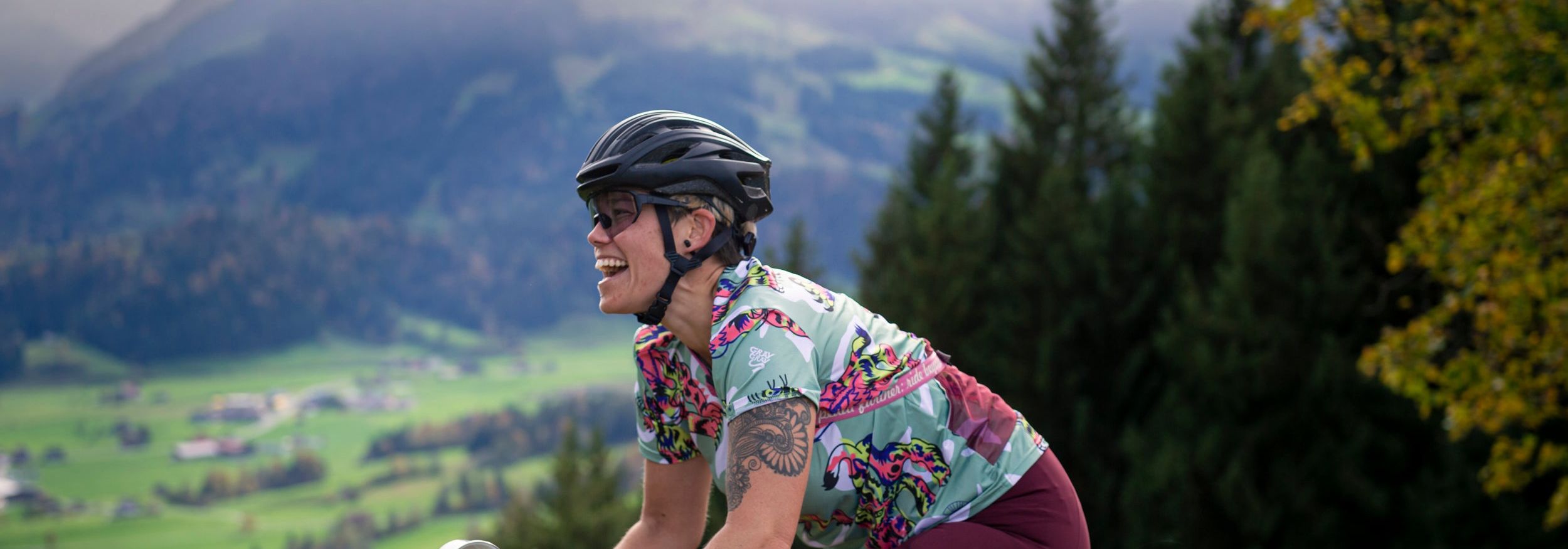 Introducing Gravelle , Sara Bukies
